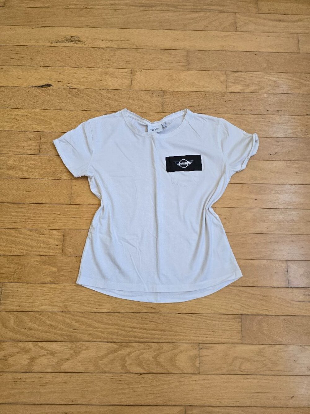 Mini Cooper | minimalist white short sleeve t-shirt  | WMS S